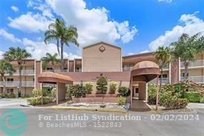 55+ 2/2 in the heart of gorgeous Tamarac, Florida.  Gated - Beach Condo for sale in Tamarac, Florida on Beachhouse.com