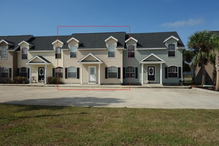 This  3-bedroom, 2-bathroom townhouse is situated within the - Beach Home for sale in Mexico Beach, Florida on Beachhouse.com