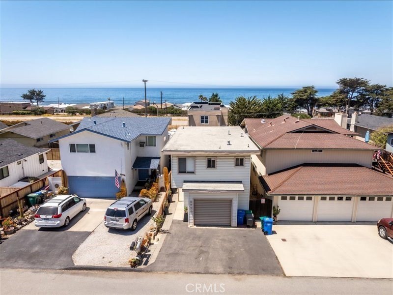 Comfortable beach home featuring two bedrooms and 1 1/2 baths - Beach Home for sale in Cayucos, California on Beachhouse.com