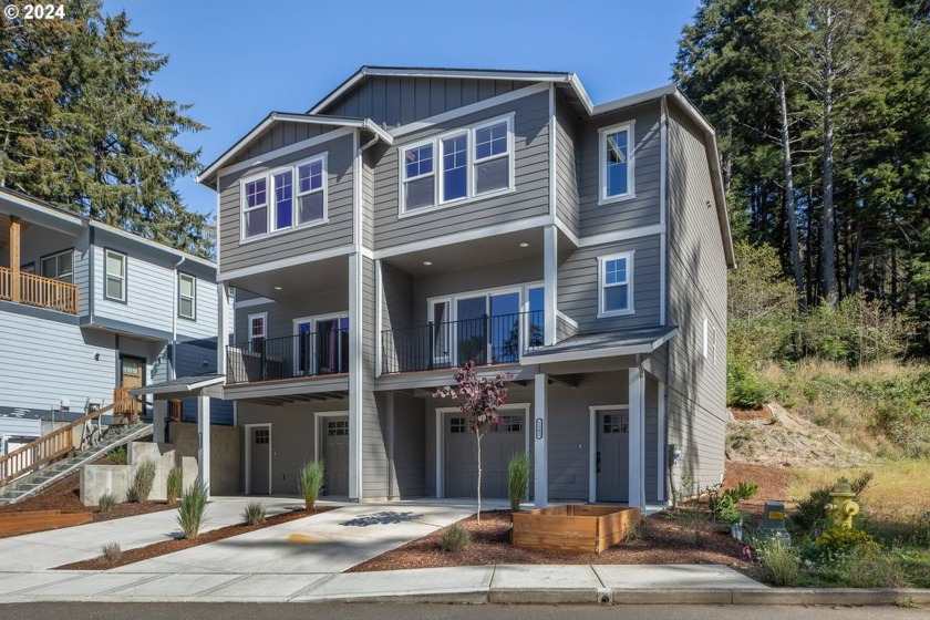 Welcome home to this beautiful & affordable new construction - Beach Home for sale in Lincoln City, Oregon on Beachhouse.com