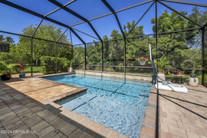 COME SEE THIS BEAUTIFUL DAVID WEEKLEY POOL HOME IN WILLOWCOVE IN - Beach Home for sale in Ponte Vedra, Florida on Beachhouse.com