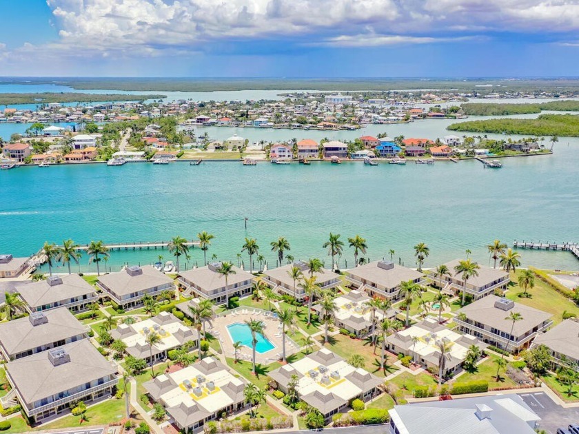 Completely remodeled and ready to make your own! Paradise awaits - Beach Condo for sale in Marco Island, Florida on Beachhouse.com