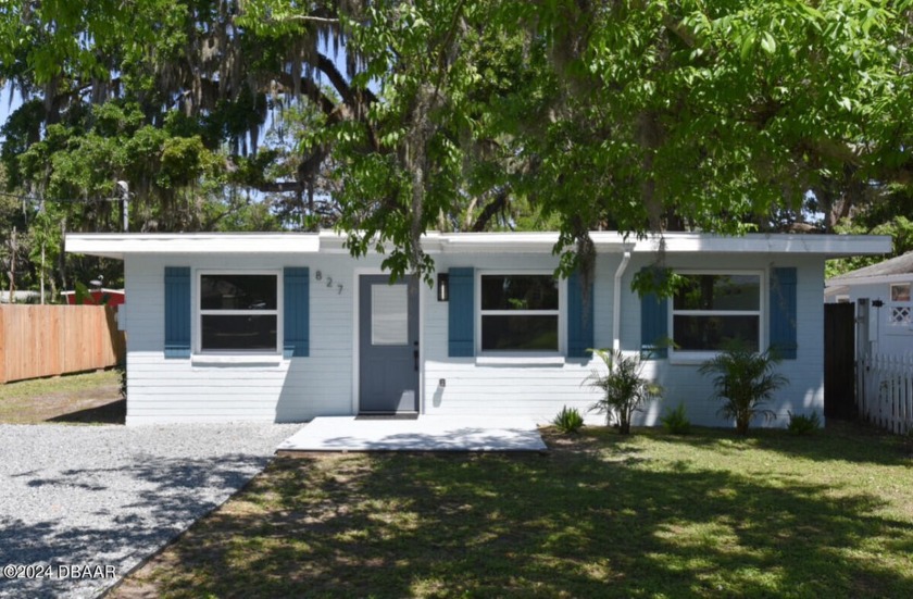 Charming single family home located at 827 Magnolia Ave. in - Beach Home for sale in Holly Hill, Florida on Beachhouse.com