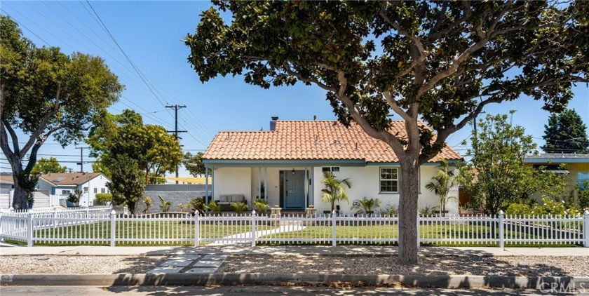 Situated on a desirable corner lot, this beautifully remodeled - Beach Home for sale in Long Beach, California on Beachhouse.com