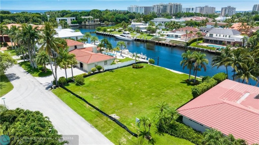 Enjoy views of the intracoastal from the more private location - Beach Lot for sale in Lighthouse Point, Florida on Beachhouse.com