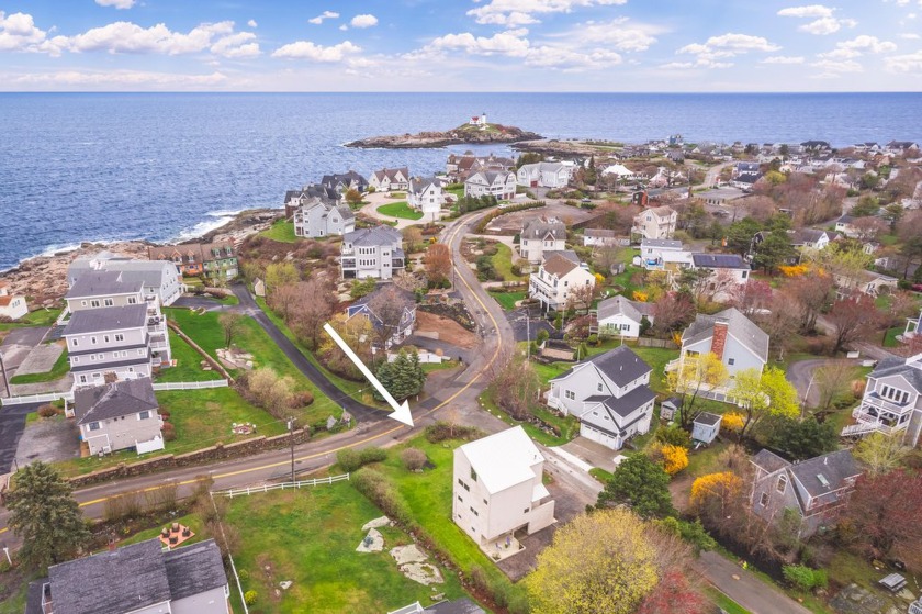 ''The Nubble House'' is ideally situated at the eastern tip of - Beach Home for sale in York, Maine on Beachhouse.com