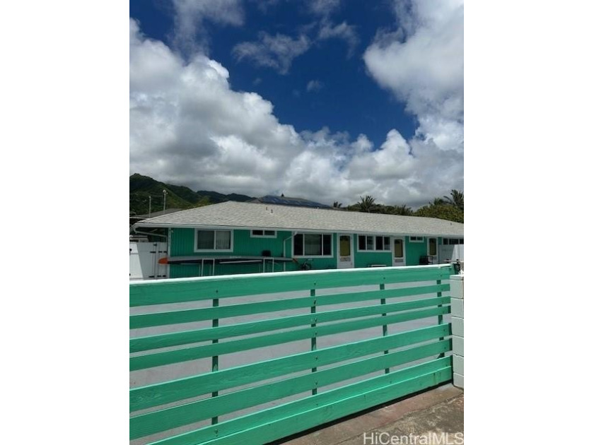 The perfect recently renovated home with both mountain and - Beach Home for sale in Hauula, Hawaii on Beachhouse.com