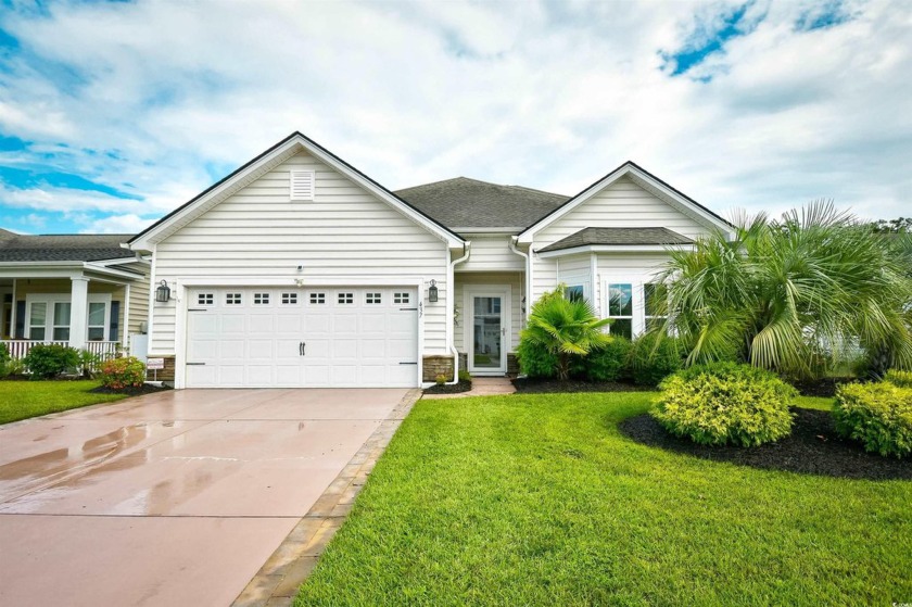 Now is your chance to buy into this beautiful community of Twin - Beach Home for sale in Murrells Inlet, South Carolina on Beachhouse.com