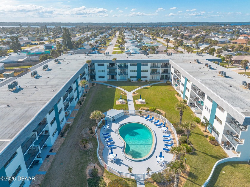 Live a vacation every day! This turnkey, beautifully furnished - Beach Condo for sale in Ormond Beach, Florida on Beachhouse.com