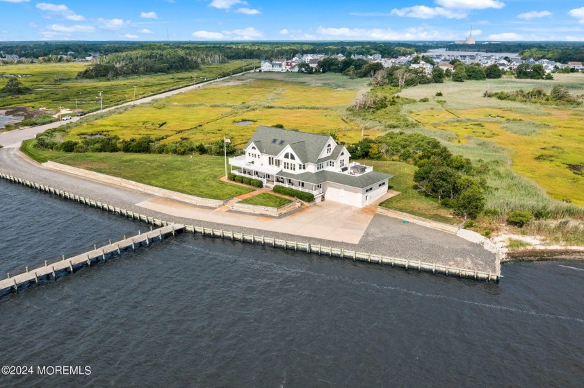 Discover the stunning 8.3-acre bayfront estate located in - Beach Home for sale in Waretown, New Jersey on Beachhouse.com