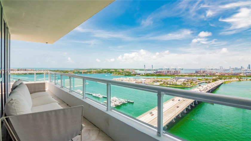 Completely renovated to perfection, this open floor plan 3-bed/3 - Beach Condo for sale in Miami  Beach, Florida on Beachhouse.com