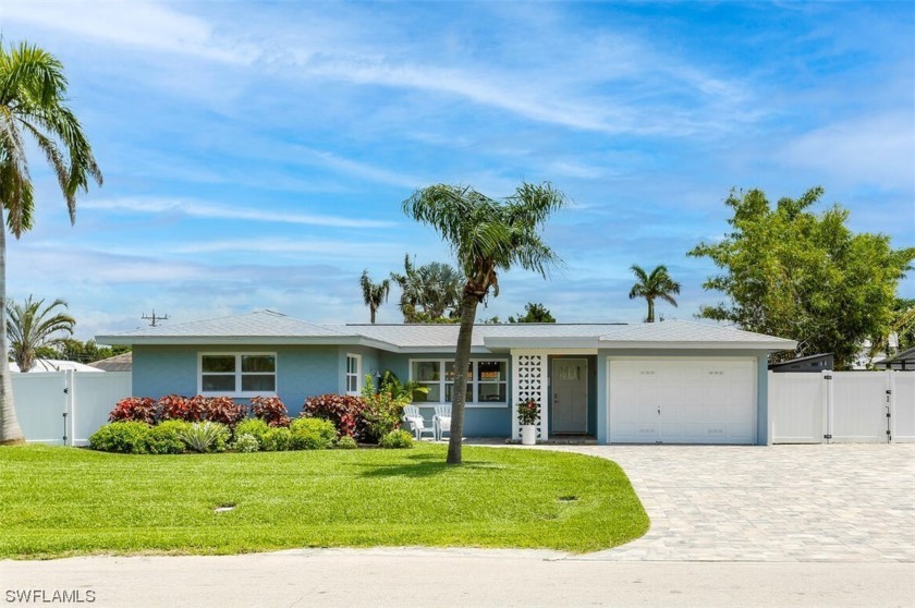 This home won't last long at this price!   Great investment - Beach Home for sale in Cape Coral, Florida on Beachhouse.com