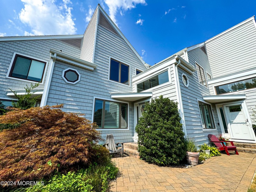 Welcome to this magnificent waterfront residence! Abundant - Beach Condo for sale in Oceanport, New Jersey on Beachhouse.com