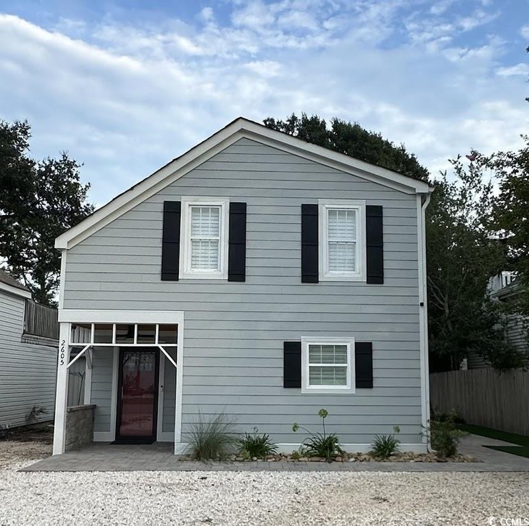 Coastal living dream retreat! 2605 Havens Drive is conveniently - Beach Home for sale in North Myrtle Beach, South Carolina on Beachhouse.com