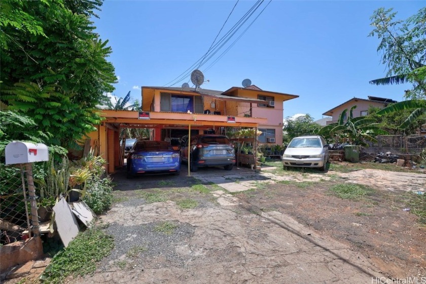 Seller is offering a $20,000 closing cost credit on this great - Beach Home for sale in Aiea, Hawaii on Beachhouse.com