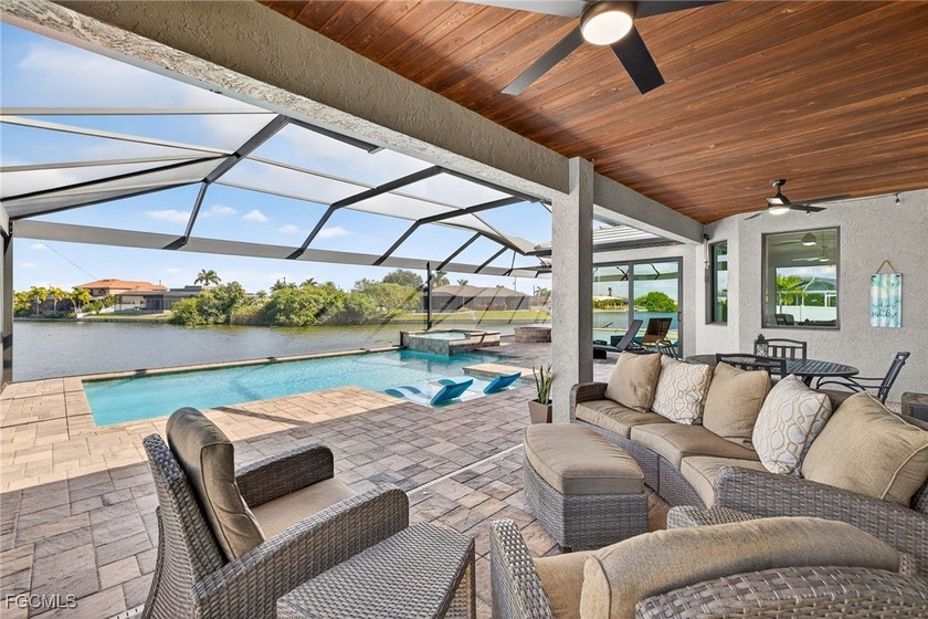 MILLION-DOLLAR WATERFRONT LIVING for UNDER $700K!! This is an - Beach Home for sale in Cape Coral, Florida on Beachhouse.com