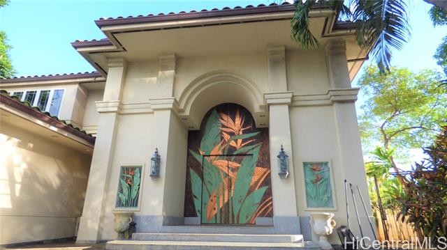 House of Bird of Paradise - a wonderful oasis in prestigious - Beach Home for sale in Honolulu, Hawaii on Beachhouse.com