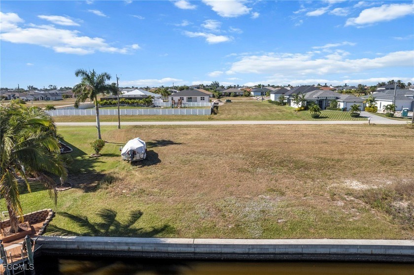 Oversized cleared Gulf access lot with seawall on 0.25 acres - Beach Lot for sale in Cape Coral, Florida on Beachhouse.com