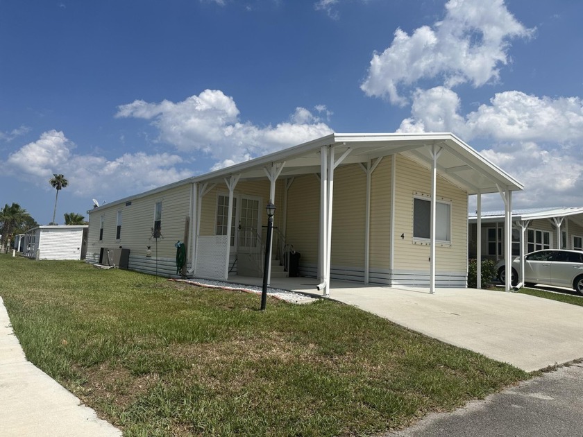 Hello Seniors!! What a deal, just reduced $10,000. Welcome to - Beach Home for sale in Port Saint Lucie, Florida on Beachhouse.com