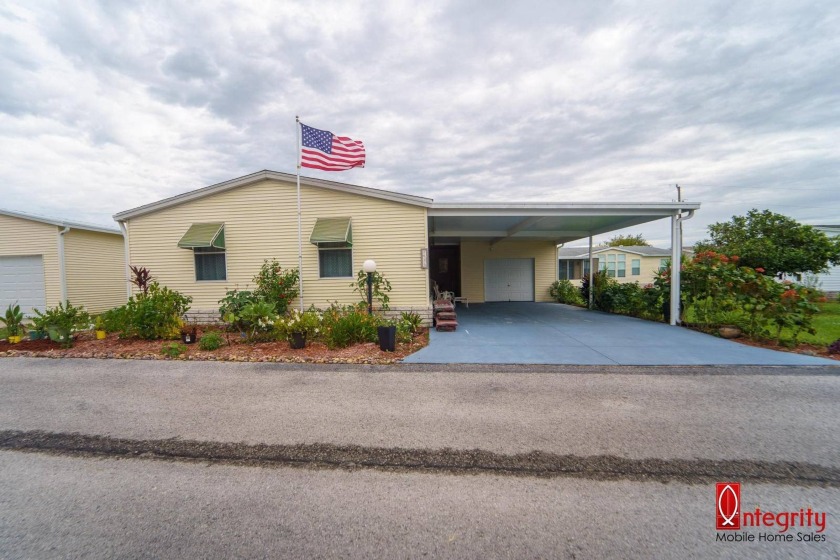 Welcome to Little Manatee Springs a gated Premier 55+ - Beach Home for sale in Wimauma, Florida on Beachhouse.com