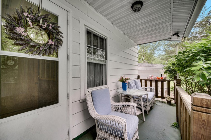 BEVERLY SHORES!!!!!   AN ESSAY ON BEAUTY - Easy to Write one - Beach Home for sale in Beverly Shores, Indiana on Beachhouse.com