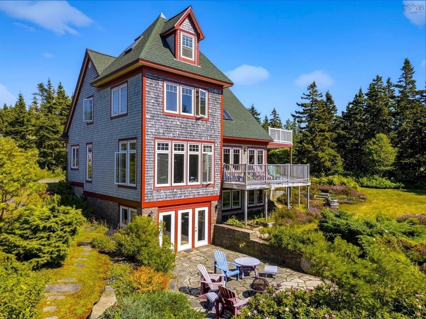This timeless custom designed retreat , sequestered within a - Beach Home for sale in Western Head,  on Beachhouse.com