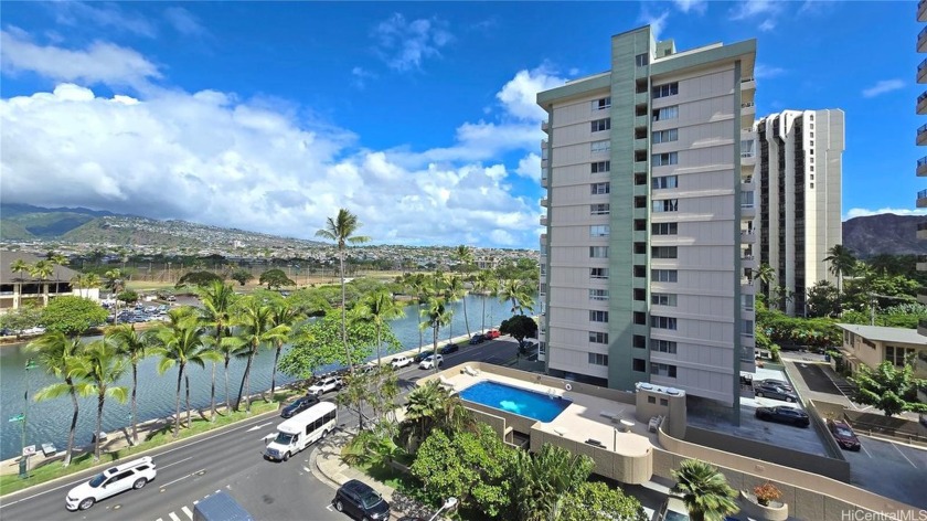 OWNER OCCUPIED, Rarely available in Ohualani! This investor's - Beach Condo for sale in Honolulu, Hawaii on Beachhouse.com