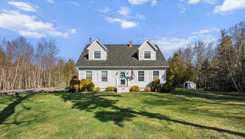 CASTINE: 390 Castine Road: This pleasant cape style home - Beach Home for sale in Castine, Maine on Beachhouse.com