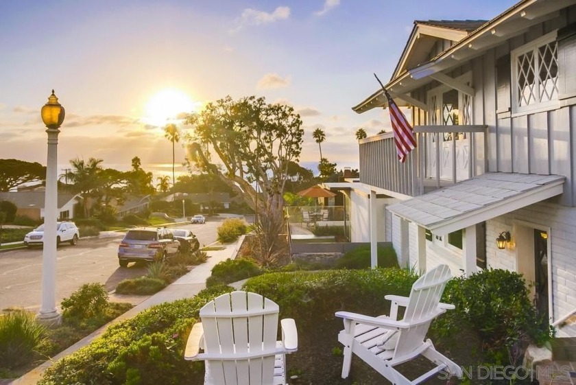 Welcome home to this gorgeous Sunset Cliffs 3+br/2.5ba Ranch - Beach Home for sale in San Diego, California on Beachhouse.com