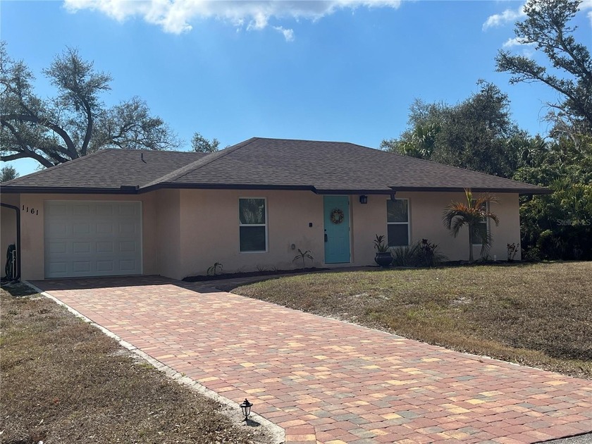 This picture perfect 3/2 move-in ready 4 year old home won't - Beach Home for sale in Port Charlotte, Florida on Beachhouse.com