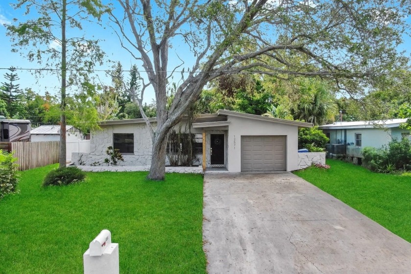 Under contract-accepting backup offers. Welcome to your Florida - Beach Home for sale in Largo, Florida on Beachhouse.com