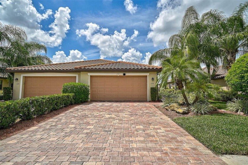 Beautifully upgraded 2-bedroom, 2-bath villa in the desirable - Beach Home for sale in Bradenton, Florida on Beachhouse.com