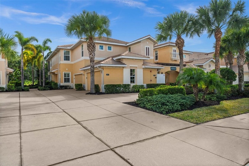 Welcome to effortless Southwest Florida living in this - Beach Condo for sale in Fort Myers, Florida on Beachhouse.com