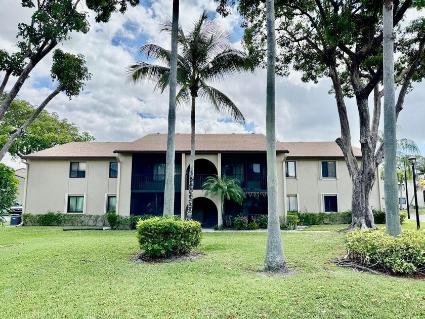 520 Shady Pine Way B1 - Beach Condo for sale in Greenacres, Florida on Beachhouse.com