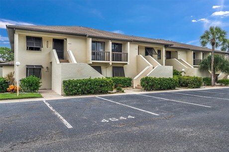 Updated Meadows condo with the lowest HOA fees in The Meadows - Beach Condo for sale in Sarasota, Florida on Beachhouse.com