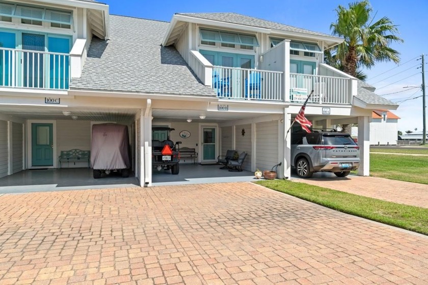 Beautiful 2-bedroom 2 bathroom townhome that is conveniently - Beach Home for sale in Mexico Beach, Florida on Beachhouse.com