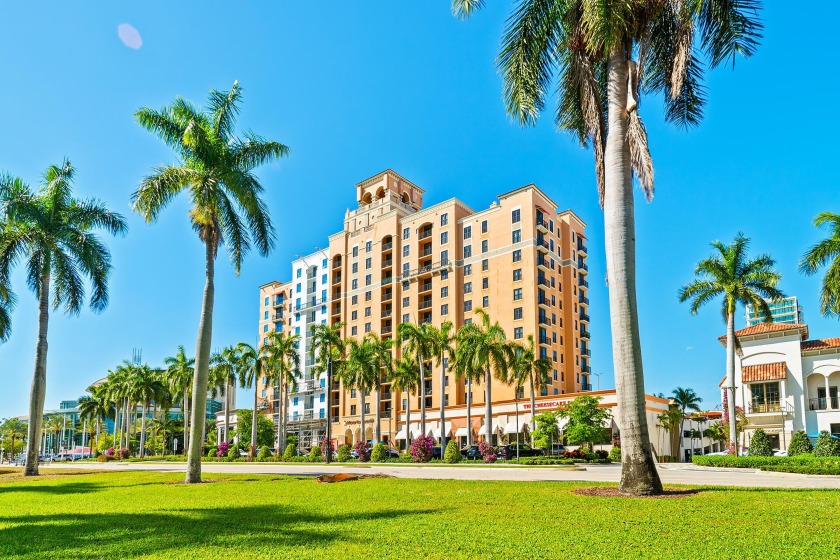 Incredible value for this beautifully updated and well - Beach Condo for sale in West Palm Beach, Florida on Beachhouse.com