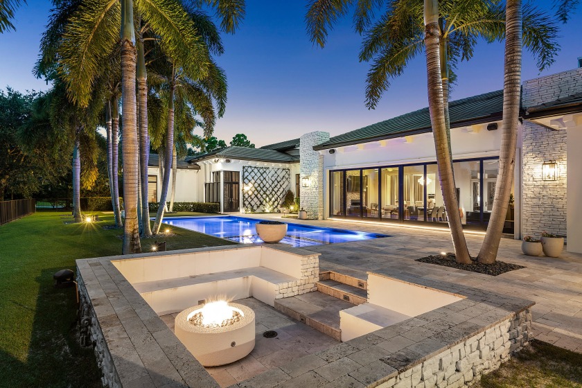 This 7 bedroom 10,000sf+ estate in the exclusive Old Palm Golf - Beach Home for sale in Palm Beach Gardens, Florida on Beachhouse.com