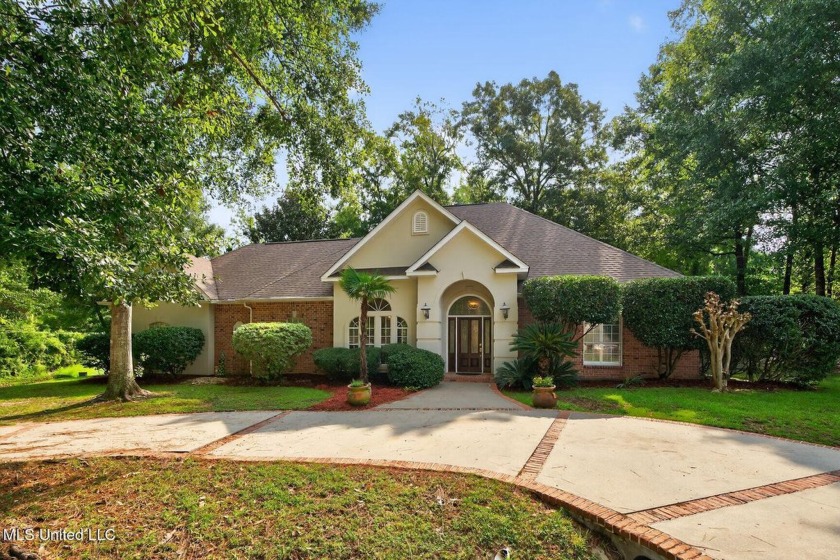 Love the Gulf Coast but not the hurricanes and flooding? This is - Beach Home for sale in Diamondhead, Mississippi on Beachhouse.com