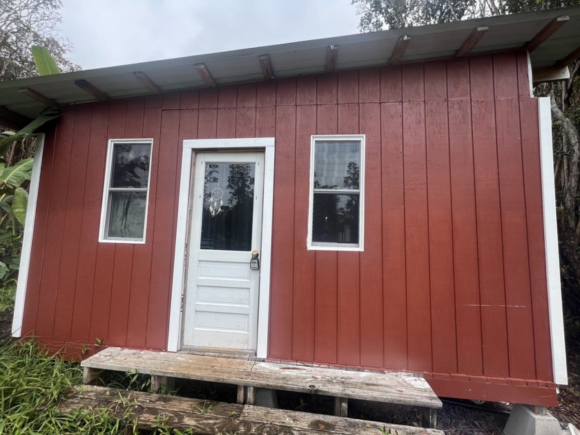 2 Functional Homes!! Front is a well laid out container home - Beach Home for sale in Volcano, Hawaii on Beachhouse.com