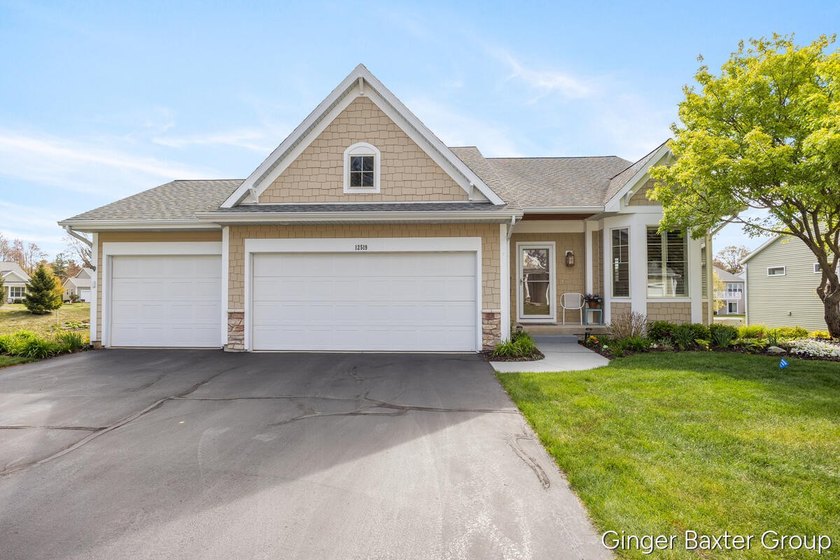 Immaculately maintained stand-alone condo in The Retreat at - Beach Condo for sale in Grand Haven, Michigan on Beachhouse.com
