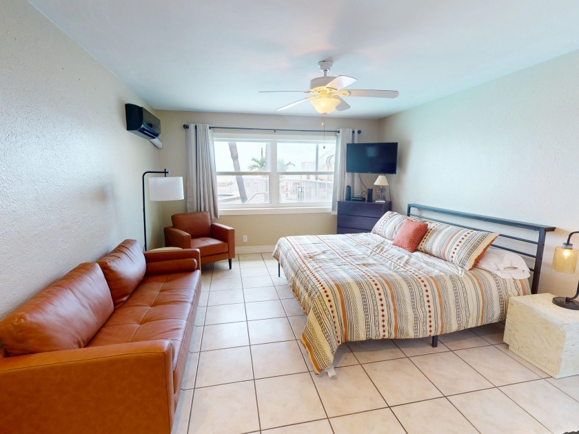 Studio Efficiency Ground Floor - Surf Song - Beach Vacation Rentals in Madeira Beach, Florida on Beachhouse.com
