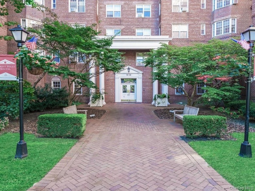 Welcome to Forest Hills South! This beautifully maintained - Beach Home for sale in Forest Hills, New York on Beachhouse.com