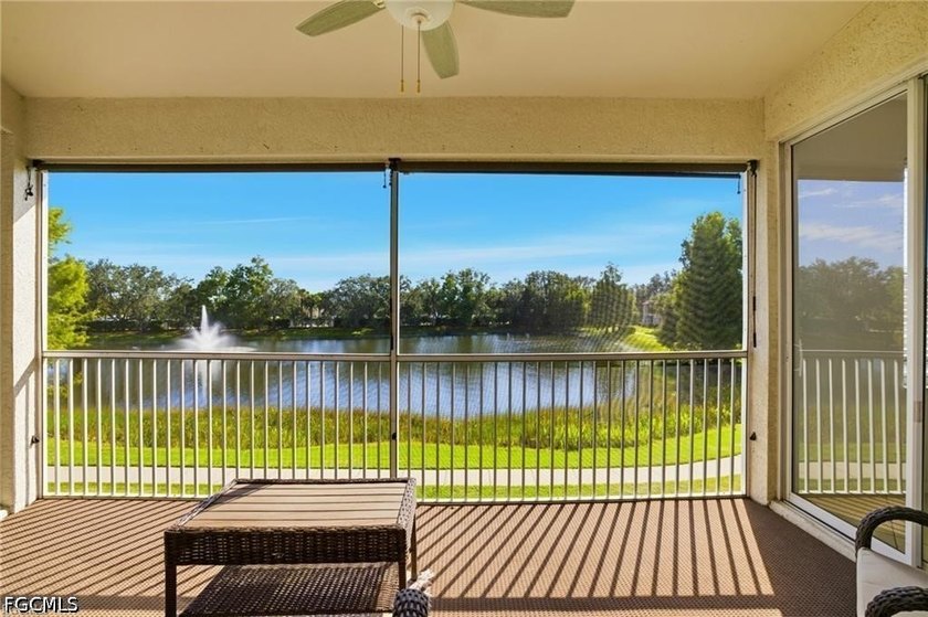 Gorgeous lake views from this centrally located 2+den townhome! - Beach Condo for sale in Fort Myers, Florida on Beachhouse.com