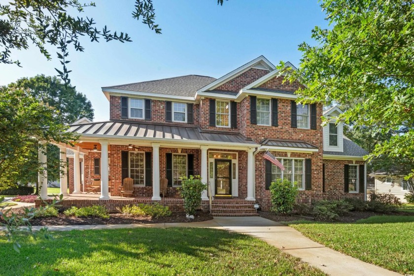 This beautiful all-brick traditional home is situated on a - Beach Home for sale in Myrtle Beach, South Carolina on Beachhouse.com