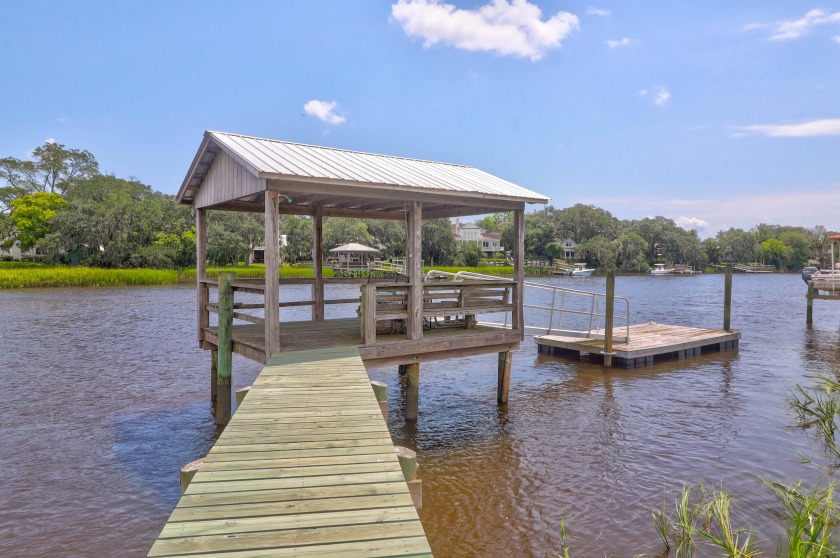 Truly a rare find with this amazing location on a quiet - Beach Home for sale in Mount Pleasant, South Carolina on Beachhouse.com