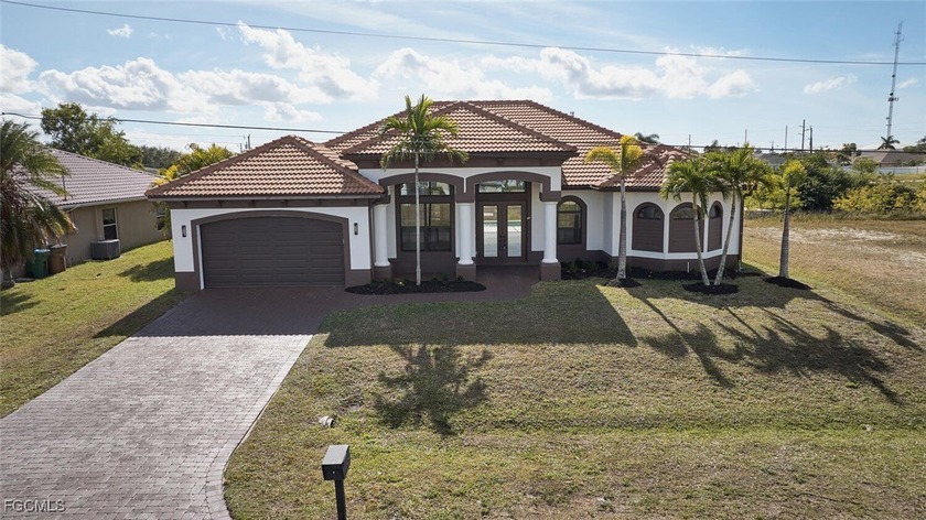 Beautiful Gulf-Access Pool Home in Highly Desired SW Cape Coral - Beach Home for sale in Cape Coral, Florida on Beachhouse.com
