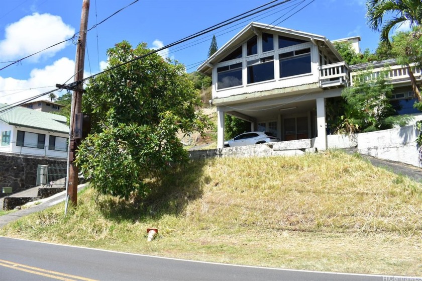 Here is your chance to own a spectacular located home with - Beach Home for sale in Kaneohe, Hawaii on Beachhouse.com