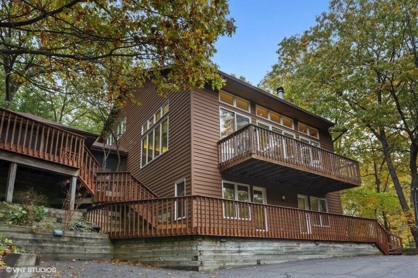 Let's just start by saying....this Beverly Shores' home is a - Beach Home for sale in Beverly Shores, Indiana on Beachhouse.com