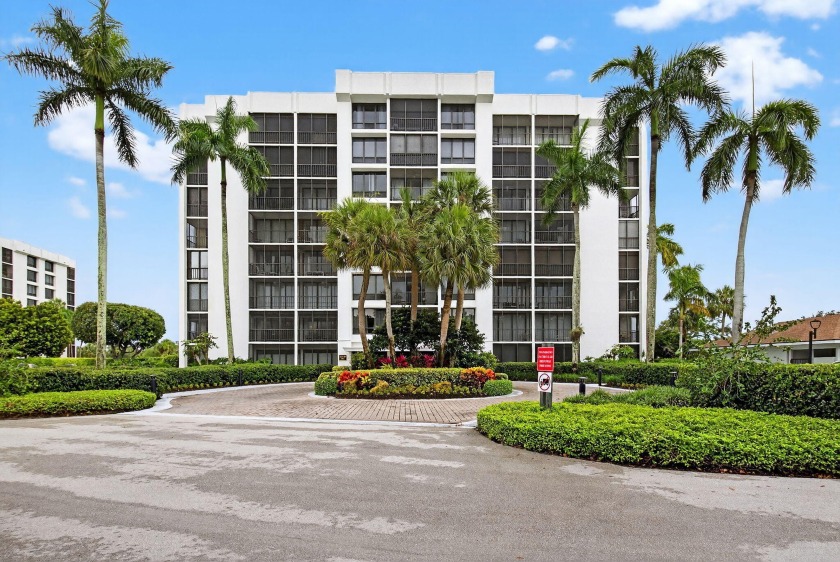 Updated 2/2 in the premiere country Club community of Boca West - Beach Condo for sale in Boca Raton, Florida on Beachhouse.com